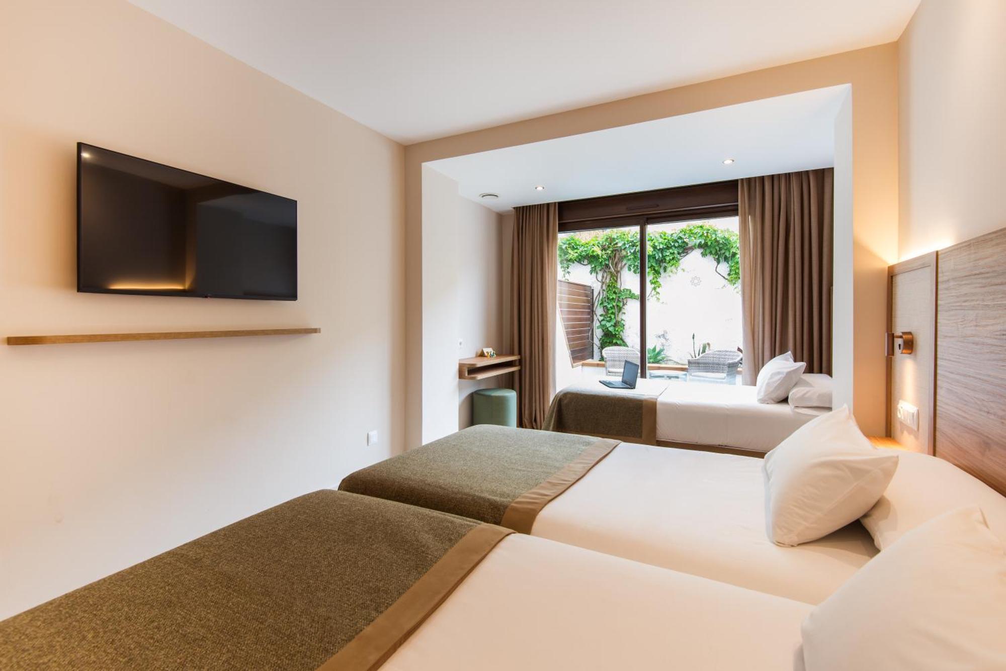 Hotel Tarik Torremolinos Bagian luar foto