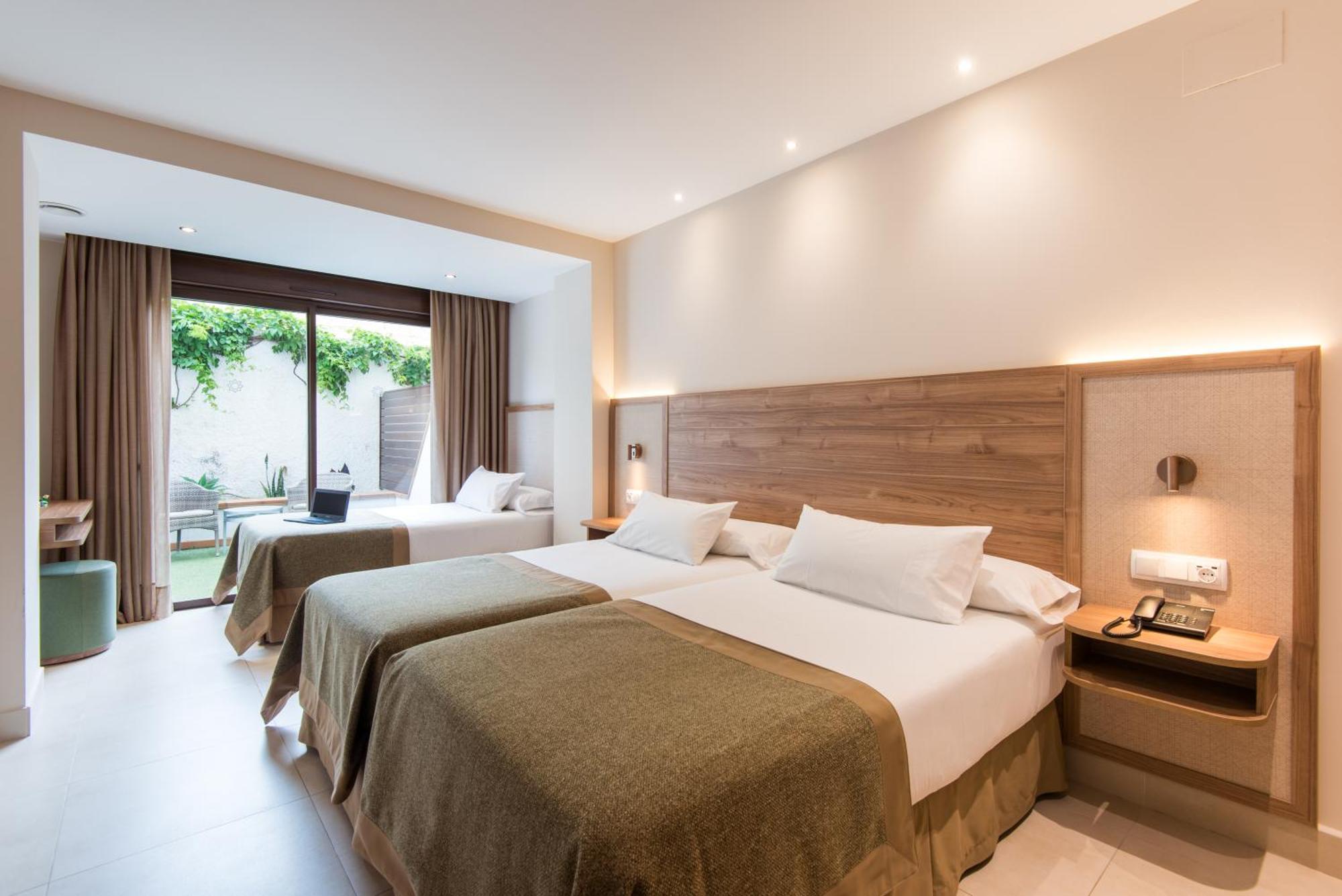 Hotel Tarik Torremolinos Bagian luar foto