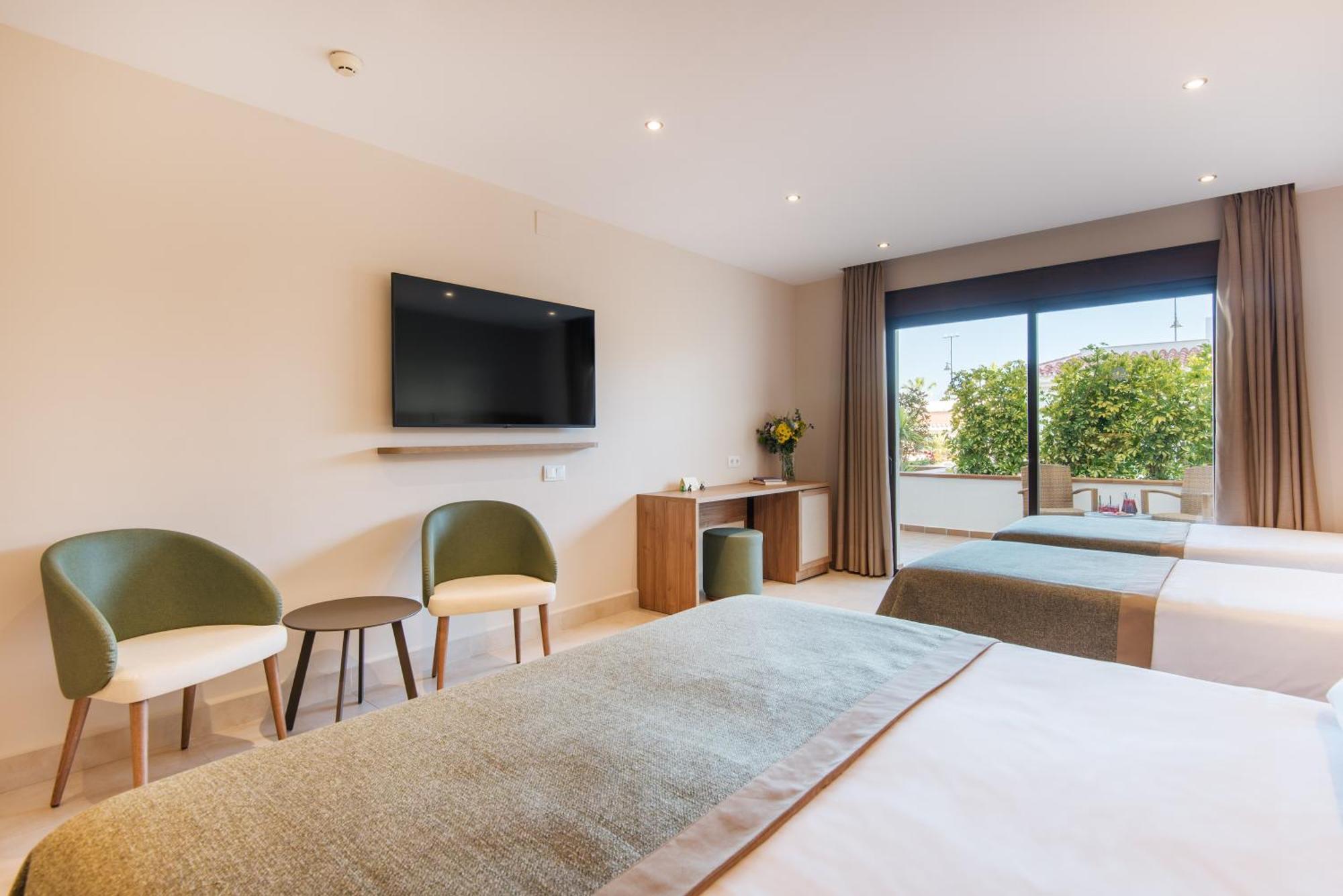 Hotel Tarik Torremolinos Bagian luar foto