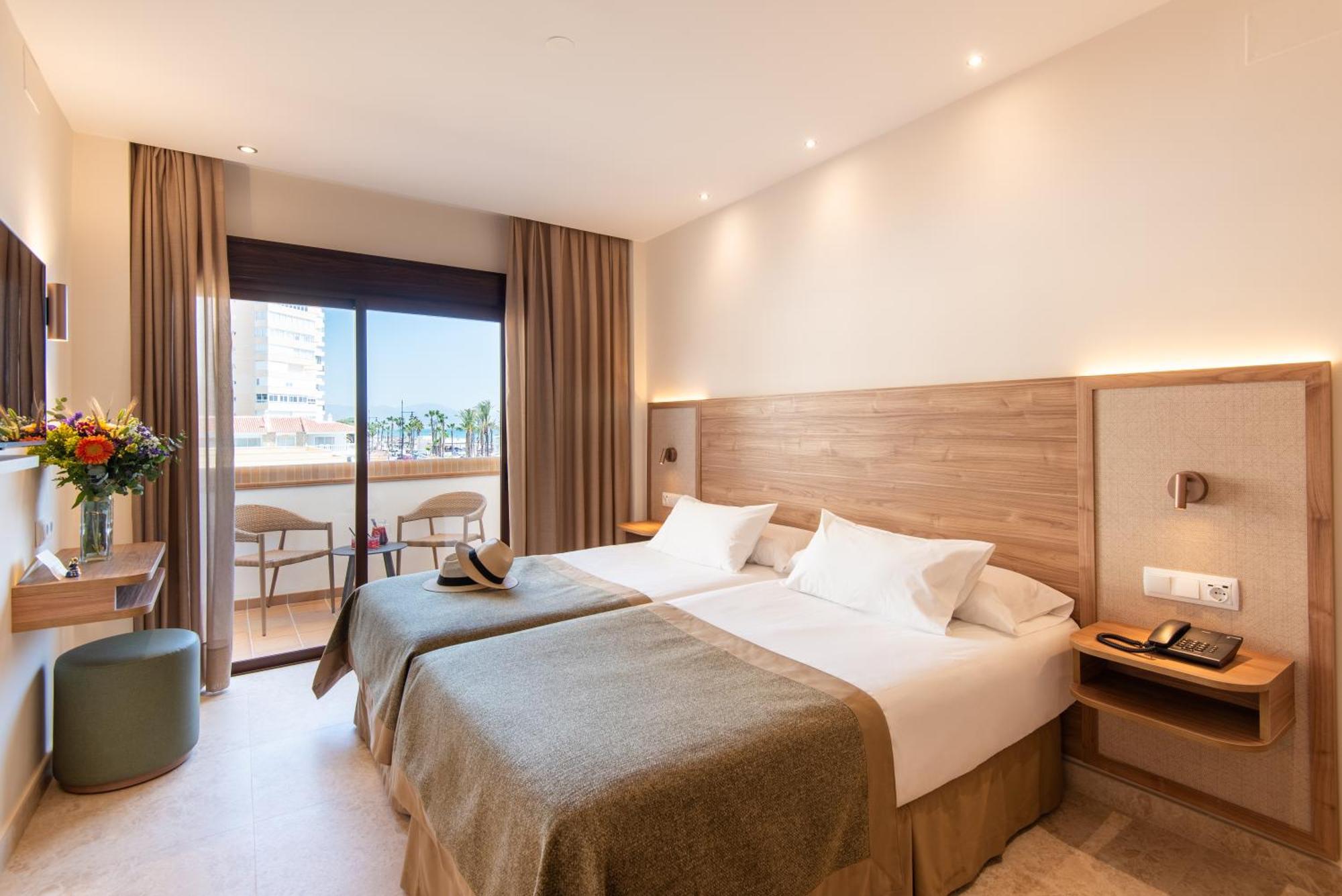 Hotel Tarik Torremolinos Bagian luar foto