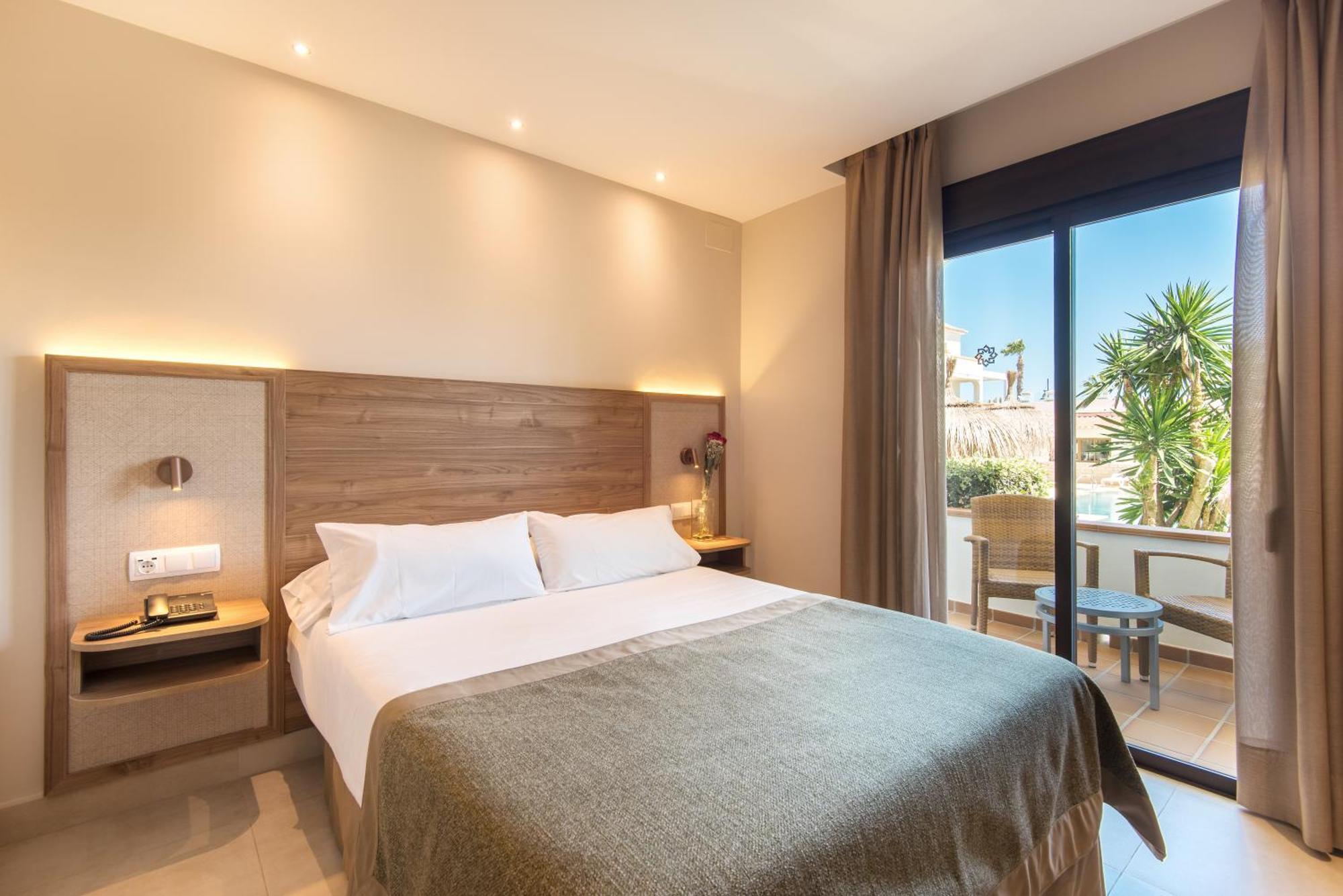 Hotel Tarik Torremolinos Bagian luar foto