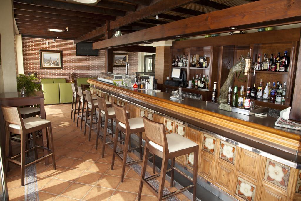 Hotel Tarik Torremolinos Bagian luar foto